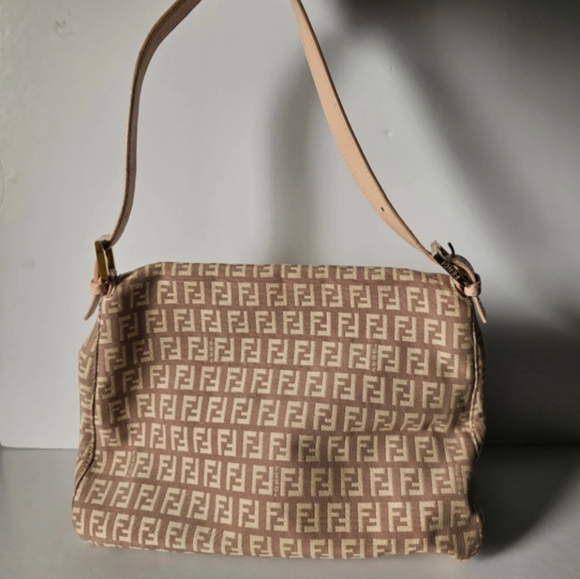 Fendi Mama Baguette Zucca Print Bag Purple and Cream - Picture 3 of 8